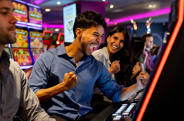 suka slot Bingo lobby showing multiple active rooms with player counts and prize pools